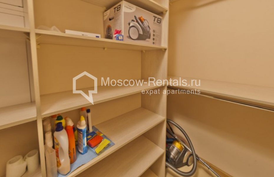 Photo #11 3-room (2 BR) apartment for <a href="http://moscow-rentals.ru/en/articles/long-term-rent" target="_blank">a long-term</a> rent
 in Russia, Moscow, Malaya Polyanka str, 2