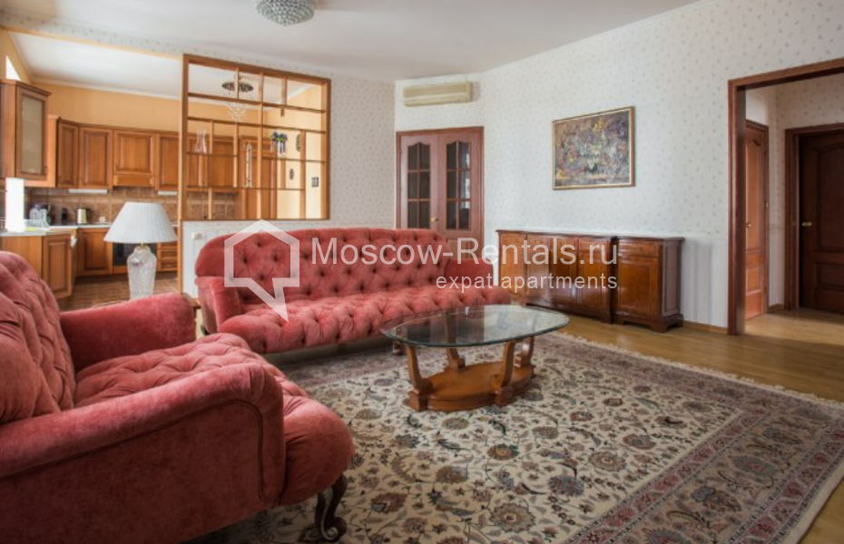Photo #1 3-room (2 BR) apartment for <a href="http://moscow-rentals.ru/en/articles/long-term-rent" target="_blank">a long-term</a> rent
 in Russia, Moscow, Runovskyi lane, 12