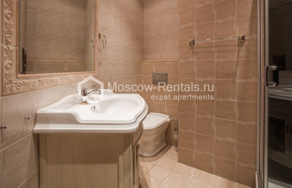 Photo #10 3-room (2 BR) apartment for <a href="http://moscow-rentals.ru/en/articles/long-term-rent" target="_blank">a long-term</a> rent
 in Russia, Moscow, Runovskyi lane, 12