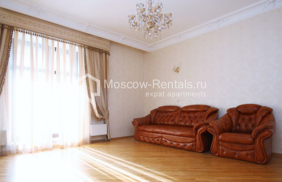Photo #10 3-room (2 BR) apartment for <a href="http://moscow-rentals.ru/en/articles/long-term-rent" target="_blank">a long-term</a> rent
 in Russia, Moscow, Malaya Polyanka str, 2