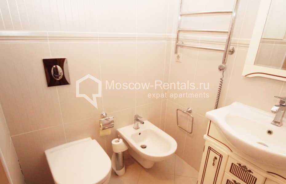 Photo #14 3-room (2 BR) apartment for <a href="http://moscow-rentals.ru/en/articles/long-term-rent" target="_blank">a long-term</a> rent
 in Russia, Moscow, Malaya Polyanka str, 2