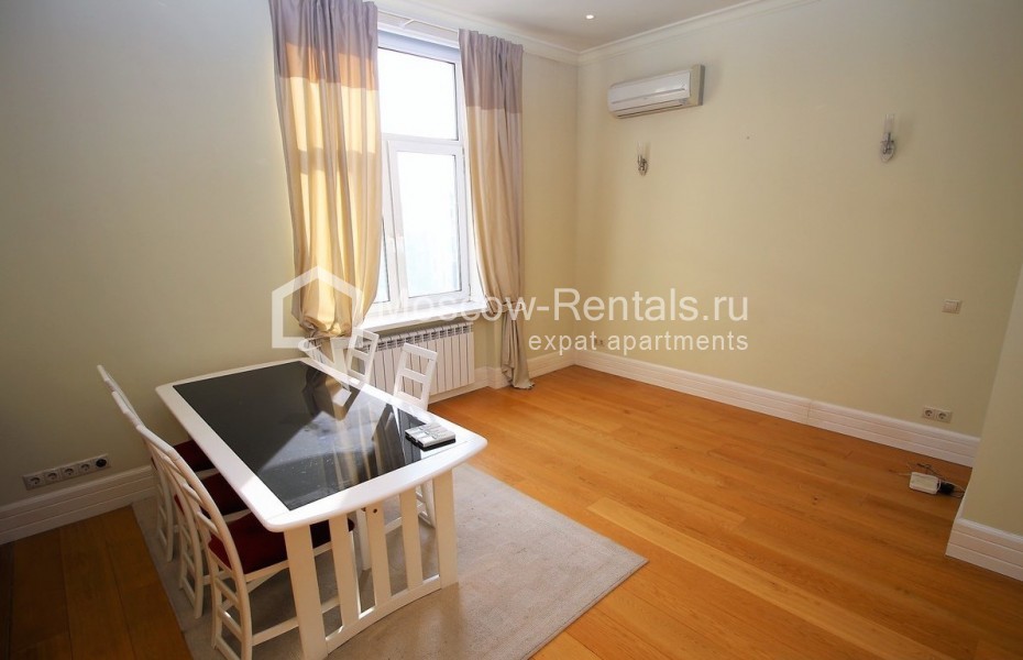 Photo #11 3-room (2 BR) apartment for <a href="http://moscow-rentals.ru/en/articles/long-term-rent" target="_blank">a long-term</a> rent
 in Russia, Moscow, Bolshaya Polyanka str, 1/3