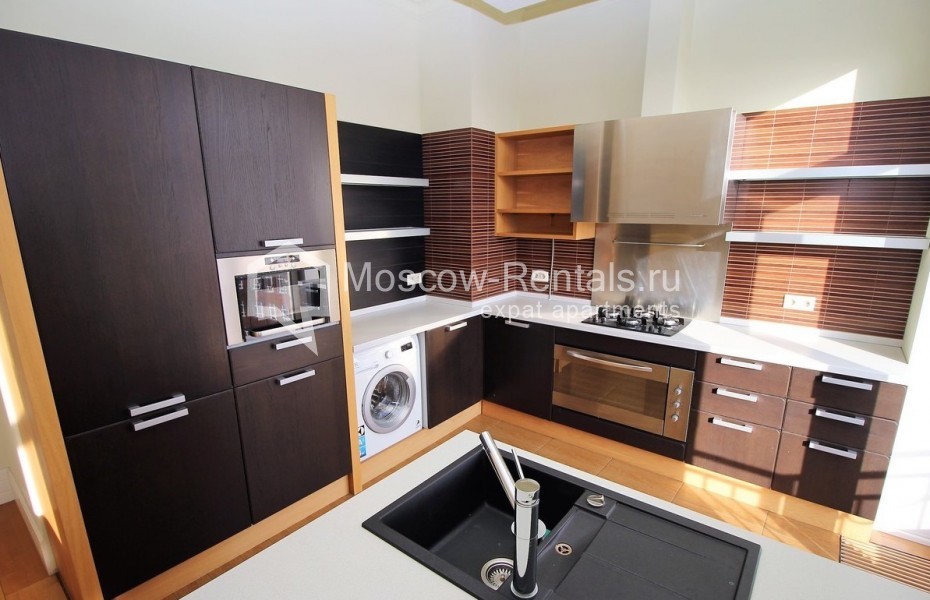Photo #8 3-room (2 BR) apartment for <a href="http://moscow-rentals.ru/en/articles/long-term-rent" target="_blank">a long-term</a> rent
 in Russia, Moscow, Bolshaya Polyanka str, 1/3