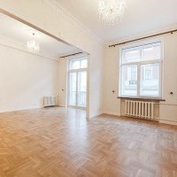 Photo #2 6-room (5 BR) apartment for <a href="http://moscow-rentals.ru/en/articles/long-term-rent" target="_blank">a long-term</a> rent
 in Russia, Moscow, Tverskaya str, 15