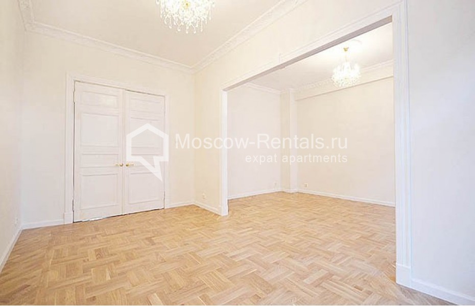 Photo #4 6-room (5 BR) apartment for <a href="http://moscow-rentals.ru/en/articles/long-term-rent" target="_blank">a long-term</a> rent
 in Russia, Moscow, Tverskaya str, 15