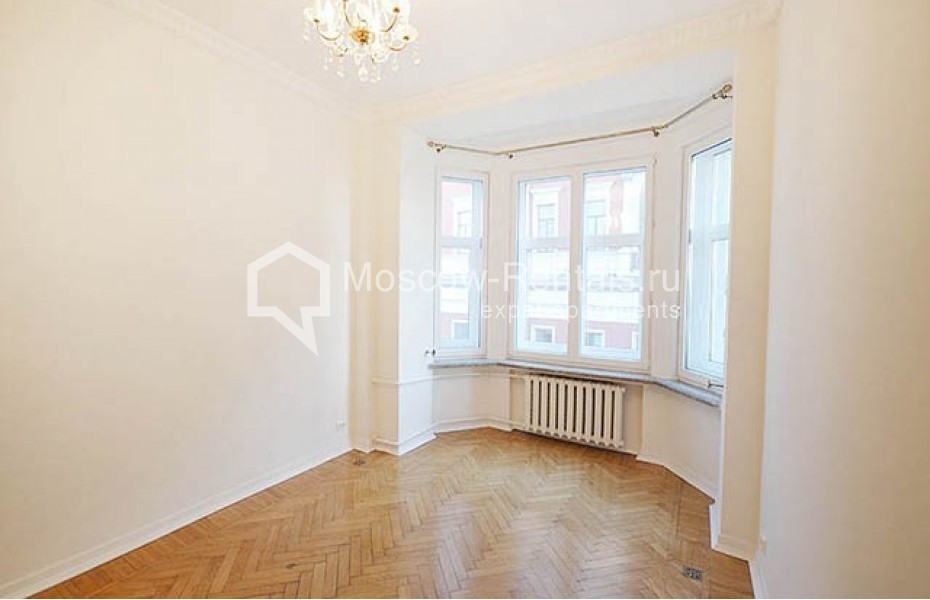 Photo #7 6-room (5 BR) apartment for <a href="http://moscow-rentals.ru/en/articles/long-term-rent" target="_blank">a long-term</a> rent
 in Russia, Moscow, Tverskaya str, 15
