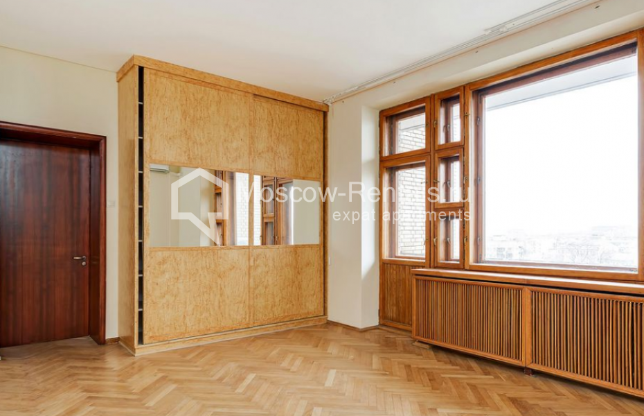 Photo #8 4-room (3 BR) apartment for <a href="http://moscow-rentals.ru/en/articles/long-term-rent" target="_blank">a long-term</a> rent
 in Russia, Moscow, Granatnyi lane, 10 С 1