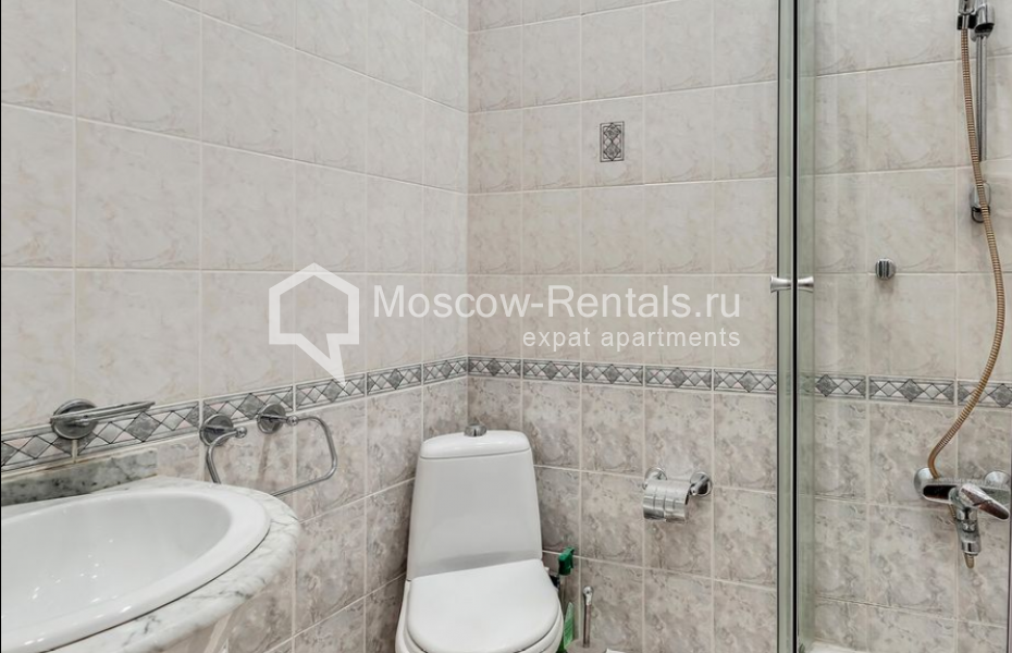 Photo #13 4-room (3 BR) apartment for <a href="http://moscow-rentals.ru/en/articles/long-term-rent" target="_blank">a long-term</a> rent
 in Russia, Moscow, Granatnyi lane, 10 С 1