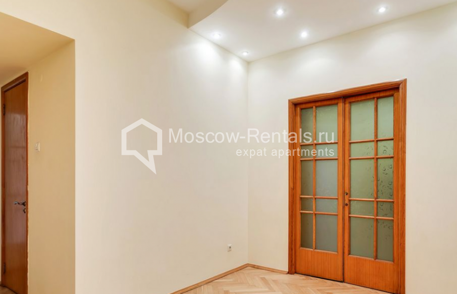 Photo #15 4-room (3 BR) apartment for <a href="http://moscow-rentals.ru/en/articles/long-term-rent" target="_blank">a long-term</a> rent
 in Russia, Moscow, Granatnyi lane, 10 С 1