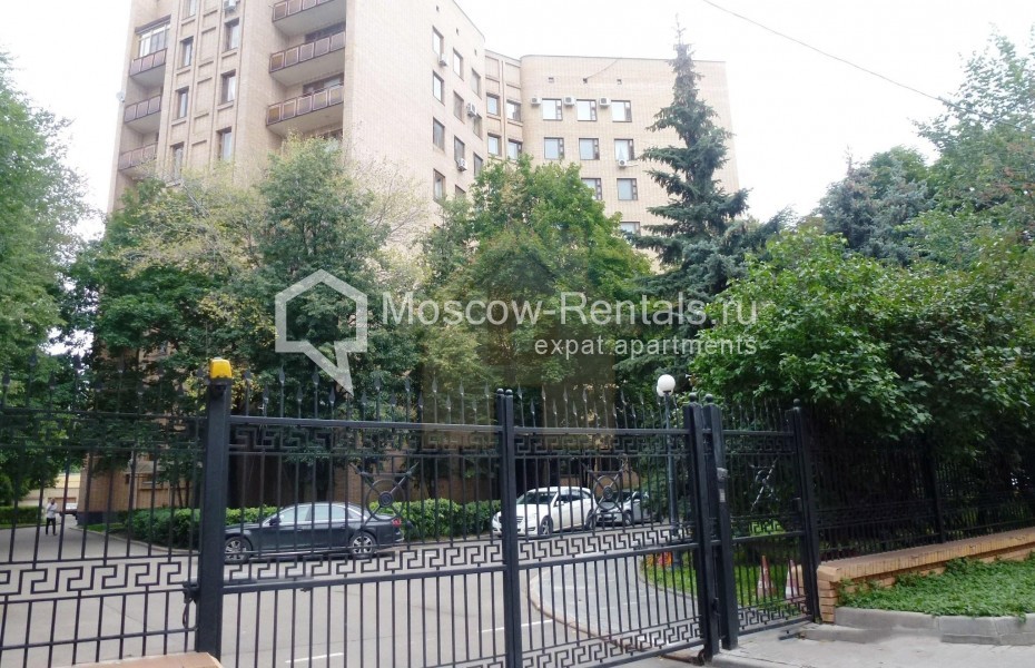 Photo #1 4-room (3 BR) apartment for <a href="http://moscow-rentals.ru/en/articles/long-term-rent" target="_blank">a long-term</a> rent
 in Russia, Moscow, Granatnyi lane, 10 С 1