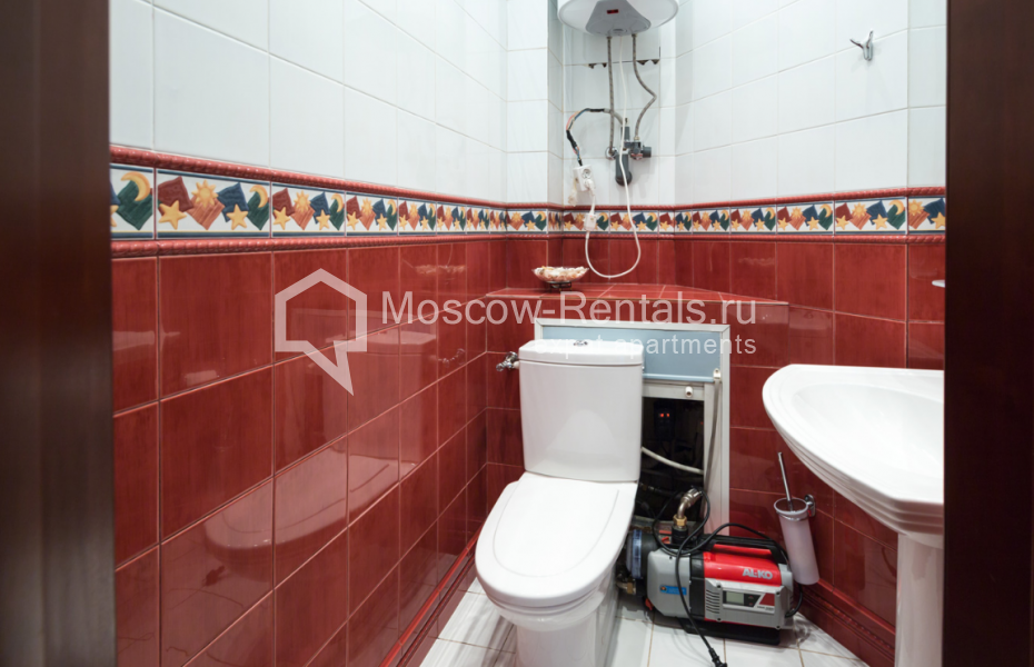 Photo #8 4-room (3 BR) apartment for <a href="http://moscow-rentals.ru/en/articles/long-term-rent" target="_blank">a long-term</a> rent
 in Russia, Moscow, Bolshoi Kozikhinskyi lane, 4