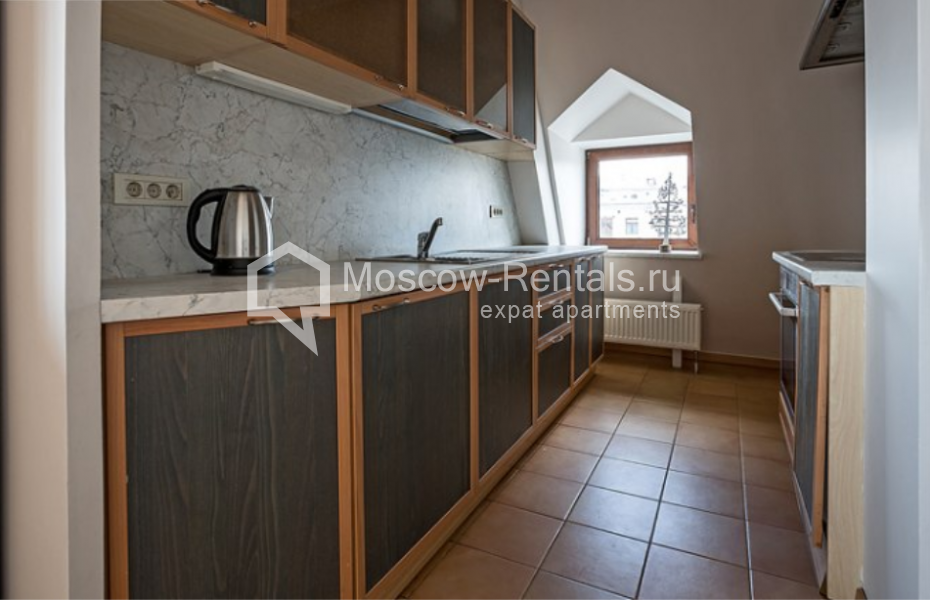 Photo #11 5-room (4 BR) apartment for <a href="http://moscow-rentals.ru/en/articles/long-term-rent" target="_blank">a long-term</a> rent
 in Russia, Moscow, Bolshoi Kozikhinskyi lane, 27 С 1