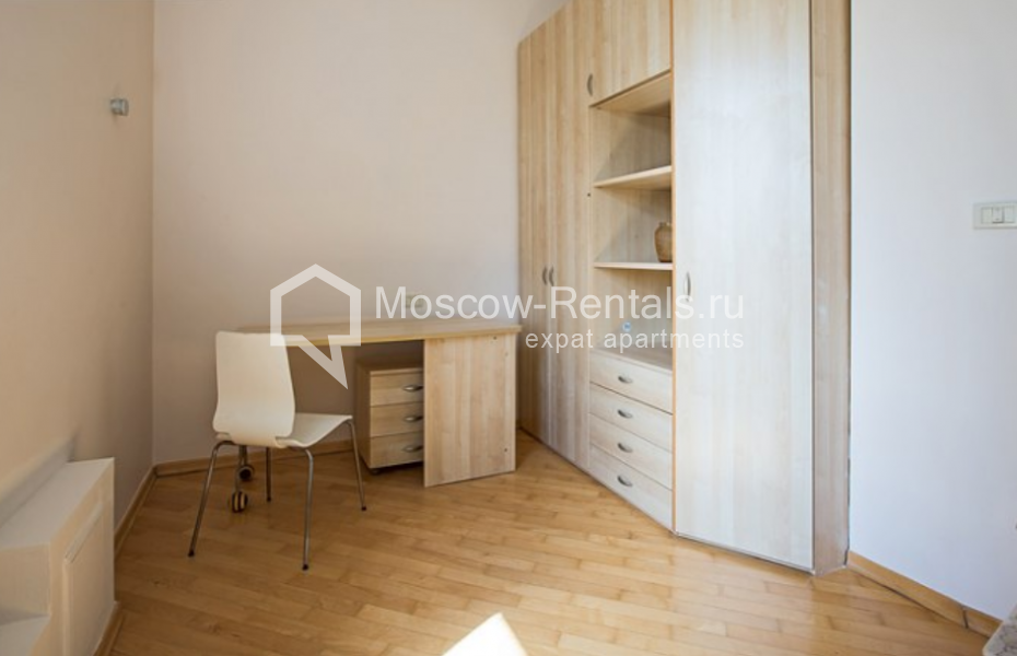 Photo #12 5-room (4 BR) apartment for <a href="http://moscow-rentals.ru/en/articles/long-term-rent" target="_blank">a long-term</a> rent
 in Russia, Moscow, Bolshoi Kozikhinskyi lane, 27 С 1