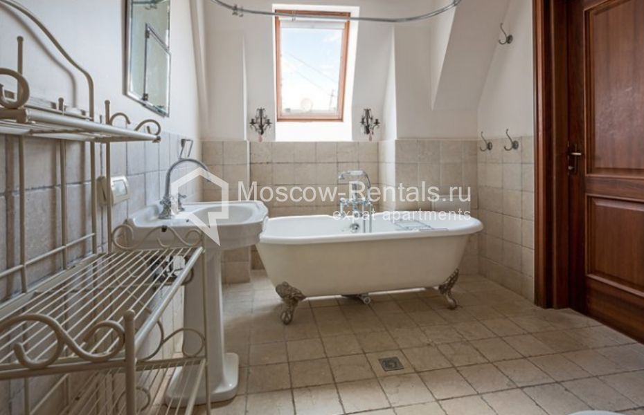 Photo #15 5-room (4 BR) apartment for <a href="http://moscow-rentals.ru/en/articles/long-term-rent" target="_blank">a long-term</a> rent
 in Russia, Moscow, Bolshoi Kozikhinskyi lane, 27 С 1