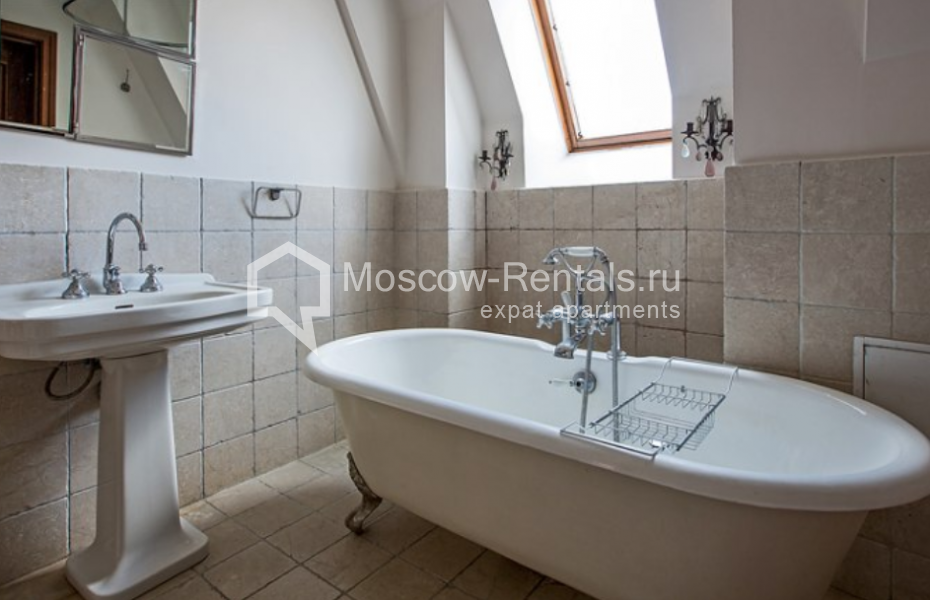 Photo #16 5-room (4 BR) apartment for <a href="http://moscow-rentals.ru/en/articles/long-term-rent" target="_blank">a long-term</a> rent
 in Russia, Moscow, Bolshoi Kozikhinskyi lane, 27 С 1