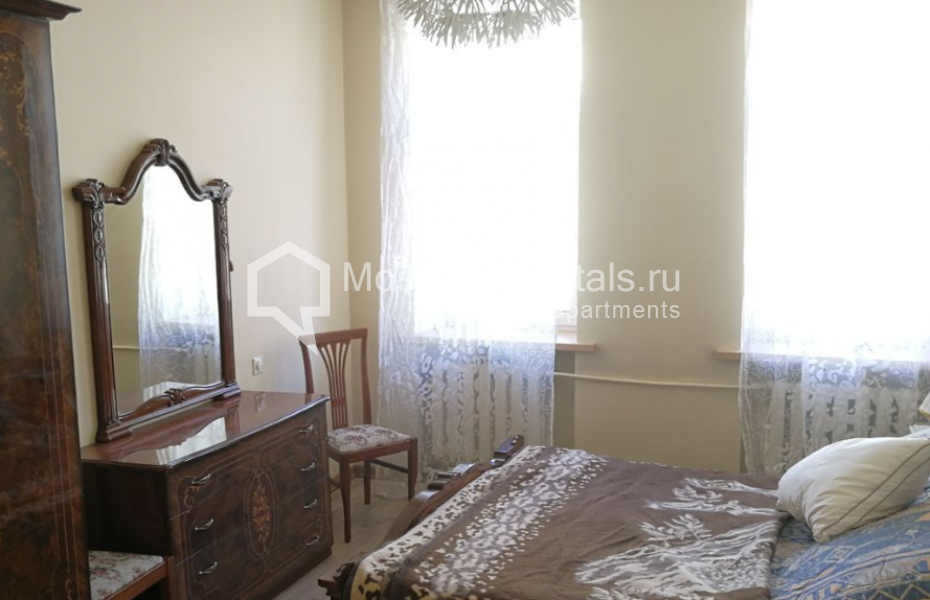 Photo #8 3-room (2 BR) apartment for <a href="http://moscow-rentals.ru/en/articles/long-term-rent" target="_blank">a long-term</a> rent
 in Russia, Moscow, Kolokolnikov lane, 6 С 1