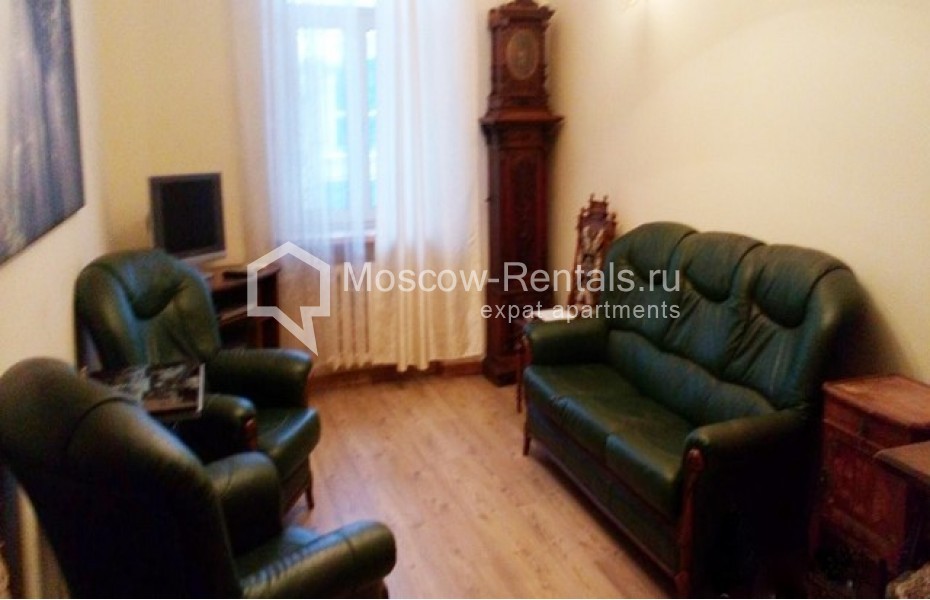 Photo #1 3-room (2 BR) apartment for <a href="http://moscow-rentals.ru/en/articles/long-term-rent" target="_blank">a long-term</a> rent
 in Russia, Moscow, Kolokolnikov lane, 6 С 1