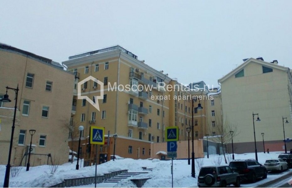 Photo #13 3-room (2 BR) apartment for <a href="http://moscow-rentals.ru/en/articles/long-term-rent" target="_blank">a long-term</a> rent
 in Russia, Moscow, Kolokolnikov lane, 6 С 1
