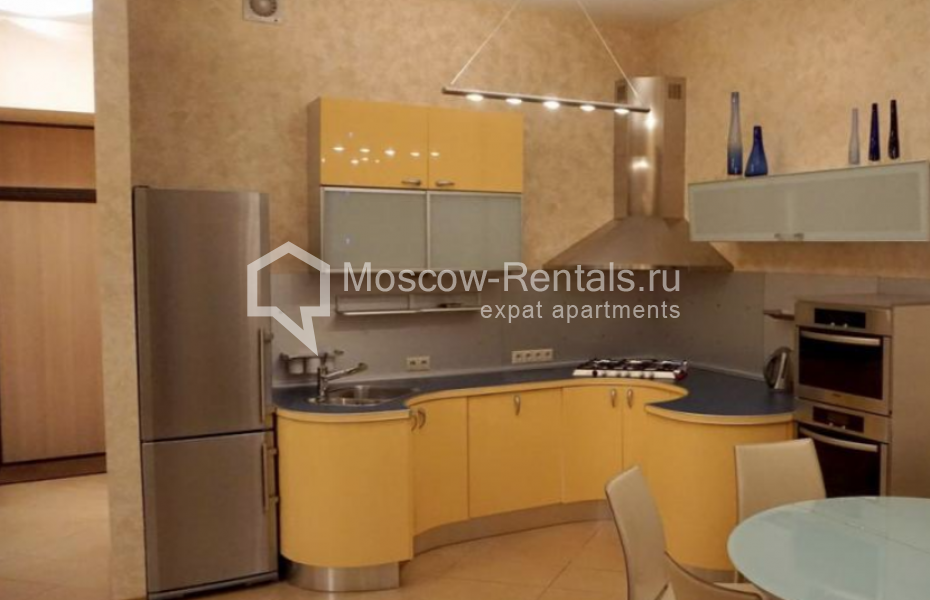 Photo #6 3-room (2 BR) apartment for <a href="http://moscow-rentals.ru/en/articles/long-term-rent" target="_blank">a long-term</a> rent
 in Russia, Moscow, Gnezdnikovskyi lane, 10