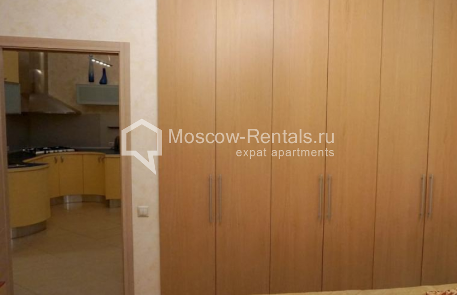 Photo #9 3-room (2 BR) apartment for <a href="http://moscow-rentals.ru/en/articles/long-term-rent" target="_blank">a long-term</a> rent
 in Russia, Moscow, Gnezdnikovskyi lane, 10