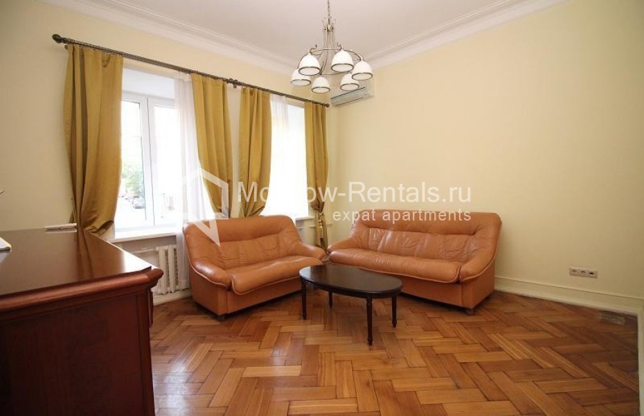 Photo #1 3-room (2 BR) apartment for <a href="http://moscow-rentals.ru/en/articles/long-term-rent" target="_blank">a long-term</a> rent
 in Russia, Moscow, Sytinskyi lane, 14/7