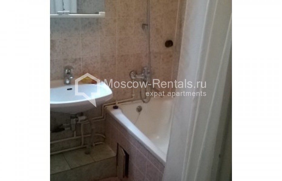 Photo #8 2-room (1 BR) apartment for <a href="http://moscow-rentals.ru/en/articles/long-term-rent" target="_blank">a long-term</a> rent
 in Russia, Moscow, Novokuznetskaya str, 6