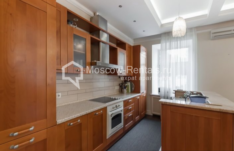 Photo #5 3-room (2 BR) apartment for <a href="http://moscow-rentals.ru/en/articles/long-term-rent" target="_blank">a long-term</a> rent
 in Russia, Moscow, Bolshoi Palashevskyi lane, 14/ 7С1