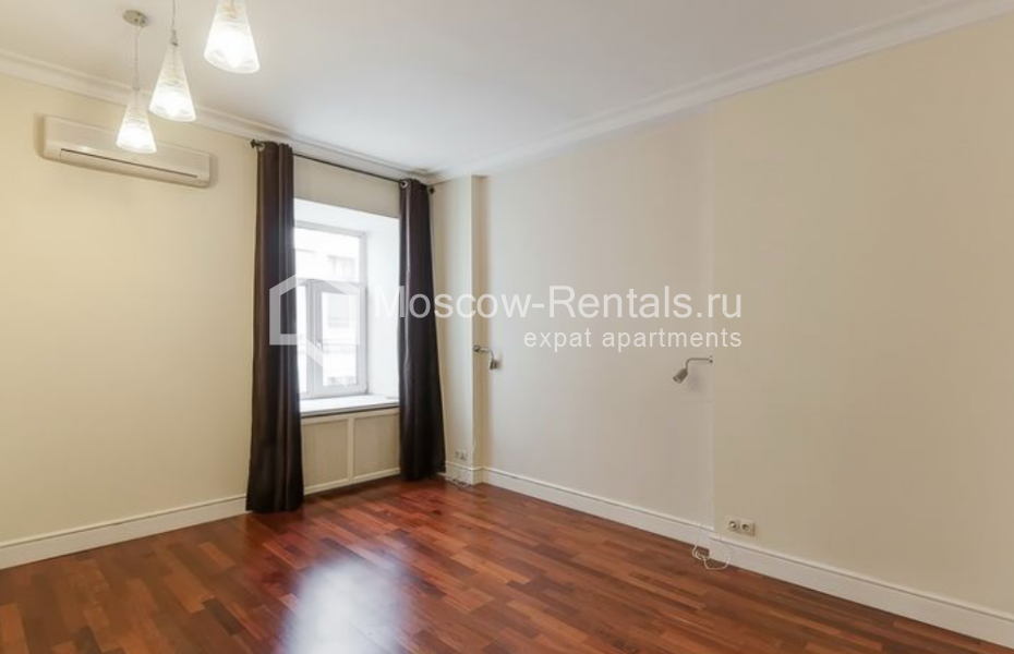 Photo #17 3-room (2 BR) apartment for <a href="http://moscow-rentals.ru/en/articles/long-term-rent" target="_blank">a long-term</a> rent
 in Russia, Moscow, Bolshoi Palashevskyi lane, 14/ 7С1