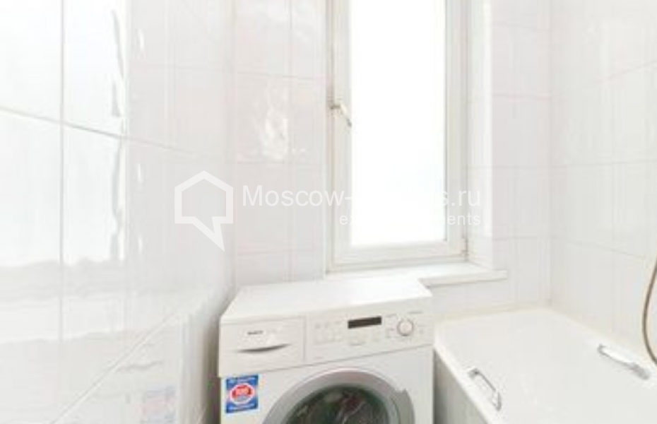 Photo #5 3-room (2 BR) apartment for <a href="http://moscow-rentals.ru/en/articles/long-term-rent" target="_blank">a long-term</a> rent
 in Russia, Moscow, Staropimenovskyi lane, 4С1