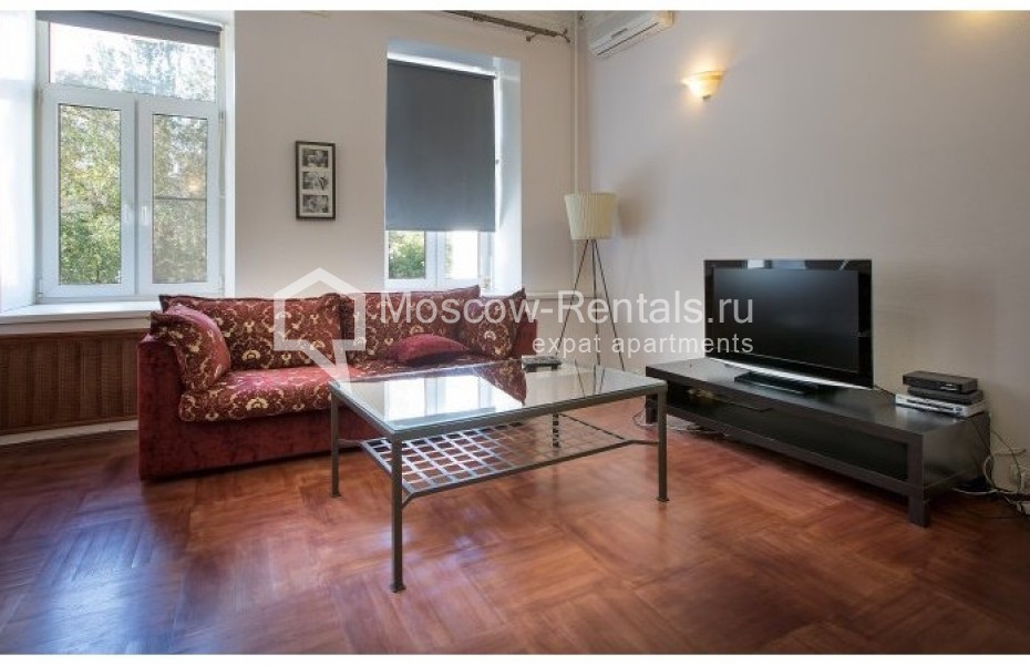 Photo #2 4-room (3 BR) apartment for <a href="http://moscow-rentals.ru/en/articles/long-term-rent" target="_blank">a long-term</a> rent
 in Russia, Moscow, Malaya Bronnaya str, 10 С1