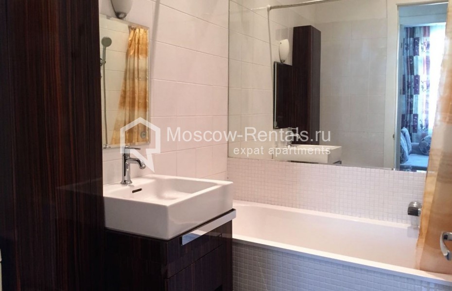 Photo #18 3-room (2 BR) apartment for <a href="http://moscow-rentals.ru/en/articles/long-term-rent" target="_blank">a long-term</a> rent
 in Russia, Moscow, Tverskaya str, 27 С2