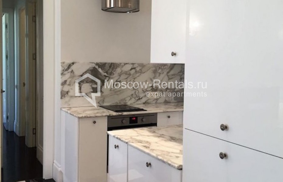 Photo #6 3-room (2 BR) apartment for <a href="http://moscow-rentals.ru/en/articles/long-term-rent" target="_blank">a long-term</a> rent
 in Russia, Moscow, Tverskaya str, 27 С2