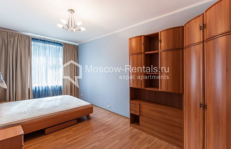 Photo #11 4-room (3 BR) apartment for <a href="http://moscow-rentals.ru/en/articles/long-term-rent" target="_blank">a long-term</a> rent
 in Russia, Moscow, Ermolaevskyi lane, 21
