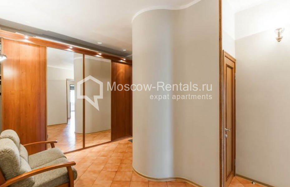 Photo #16 4-room (3 BR) apartment for <a href="http://moscow-rentals.ru/en/articles/long-term-rent" target="_blank">a long-term</a> rent
 in Russia, Moscow, Ermolaevskyi lane, 21