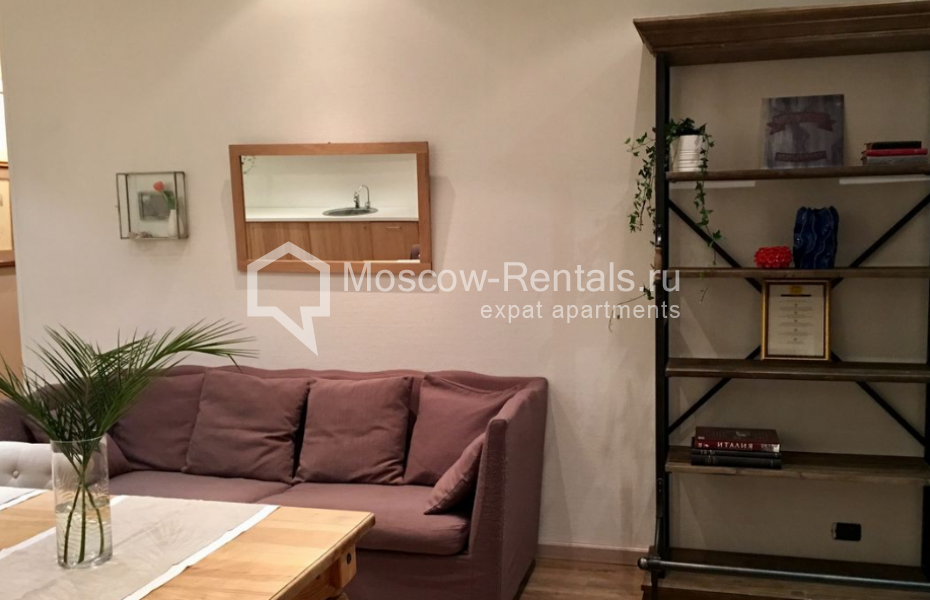 Photo #6 3-room (2 BR) apartment for <a href="http://moscow-rentals.ru/en/articles/long-term-rent" target="_blank">a long-term</a> rent
 in Russia, Moscow, Sadovaya-Karetnaya str, 20С2