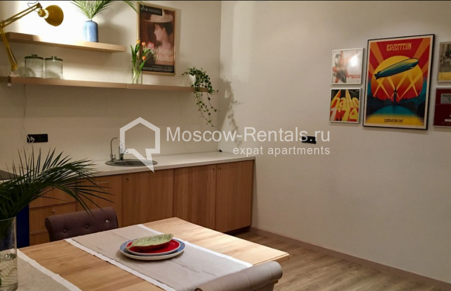 Photo #7 3-room (2 BR) apartment for <a href="http://moscow-rentals.ru/en/articles/long-term-rent" target="_blank">a long-term</a> rent
 in Russia, Moscow, Sadovaya-Karetnaya str, 20С2