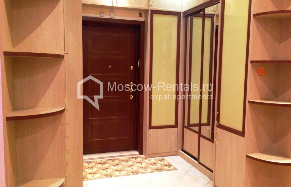 Photo #5 3-room (2 BR) apartment for <a href="http://moscow-rentals.ru/en/articles/long-term-rent" target="_blank">a long-term</a> rent
 in Russia, Moscow, Sretenskaya str, 9
