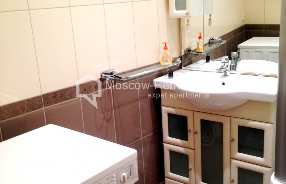 Photo #8 3-room (2 BR) apartment for <a href="http://moscow-rentals.ru/en/articles/long-term-rent" target="_blank">a long-term</a> rent
 in Russia, Moscow, Sretenskaya str, 9