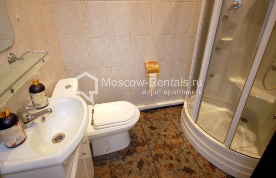 Photo #20 5-room (4 BR) apartment for <a href="http://moscow-rentals.ru/en/articles/long-term-rent" target="_blank">a long-term</a> rent
 in Russia, Moscow, Bolshoi Kazennyi lane, 5