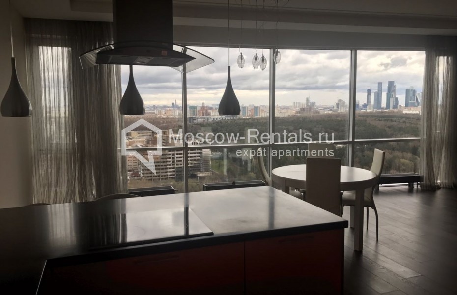 Photo #3 3-room (2 BR) apartment for <a href="http://moscow-rentals.ru/en/articles/long-term-rent" target="_blank">a long-term</a> rent
 in Russia, Moscow, Nezhinskaya str, 1 к.2