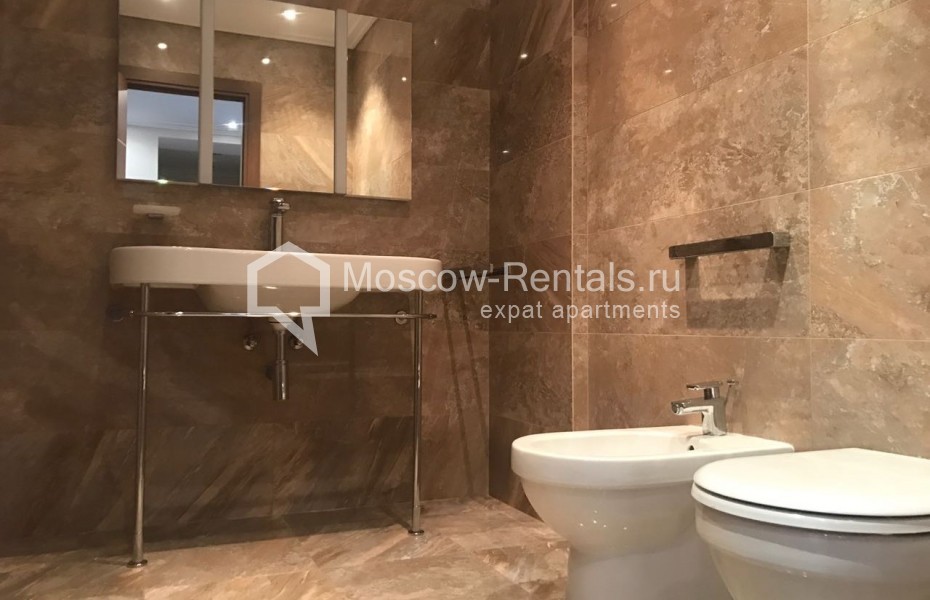 Photo #9 3-room (2 BR) apartment for <a href="http://moscow-rentals.ru/en/articles/long-term-rent" target="_blank">a long-term</a> rent
 in Russia, Moscow, Nezhinskaya str, 1 к.2