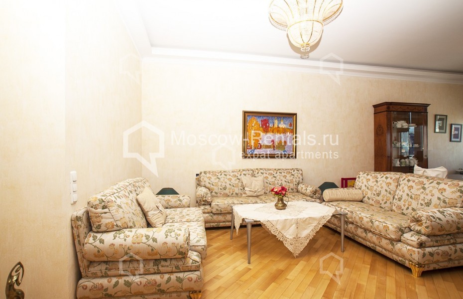 Photo #3 7-room (6 BR) apartment for <a href="http://moscow-rentals.ru/en/articles/long-term-rent" target="_blank">a long-term</a> rent
 in Russia, Moscow, Leninskyi prosp, 98к1