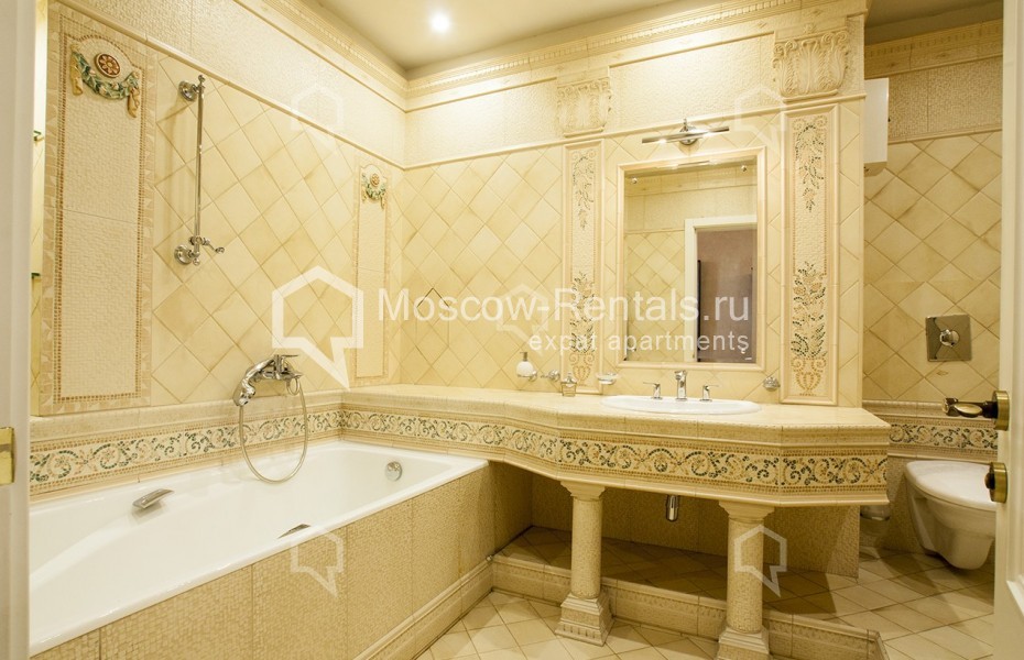 Photo #35 7-room (6 BR) apartment for <a href="http://moscow-rentals.ru/en/articles/long-term-rent" target="_blank">a long-term</a> rent
 in Russia, Moscow, Leninskyi prosp, 98к1