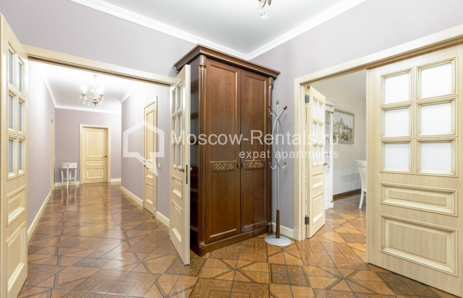 Photo #22 5-room (4 BR) apartment for <a href="http://moscow-rentals.ru/en/articles/long-term-rent" target="_blank">a long-term</a> rent
 in Russia, Moscow, Stoleshnikov lane, 9С3
