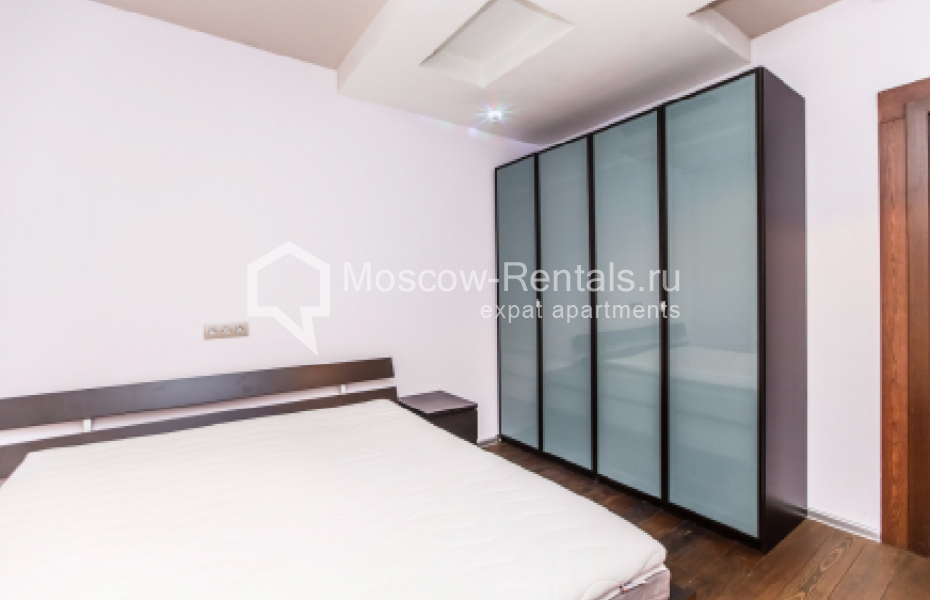 Photo #4 3-room (2 BR) apartment for <a href="http://moscow-rentals.ru/en/articles/long-term-rent" target="_blank">a long-term</a> rent
 in Russia, Moscow, 1st Smolenskyi, 17