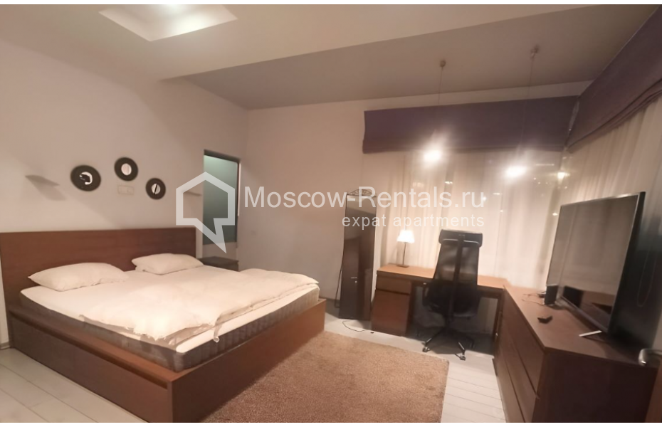 Photo #7 3-room (2 BR) apartment for <a href="http://moscow-rentals.ru/en/articles/long-term-rent" target="_blank">a long-term</a> rent
 in Russia, Moscow, 1st Smolenskyi, 17