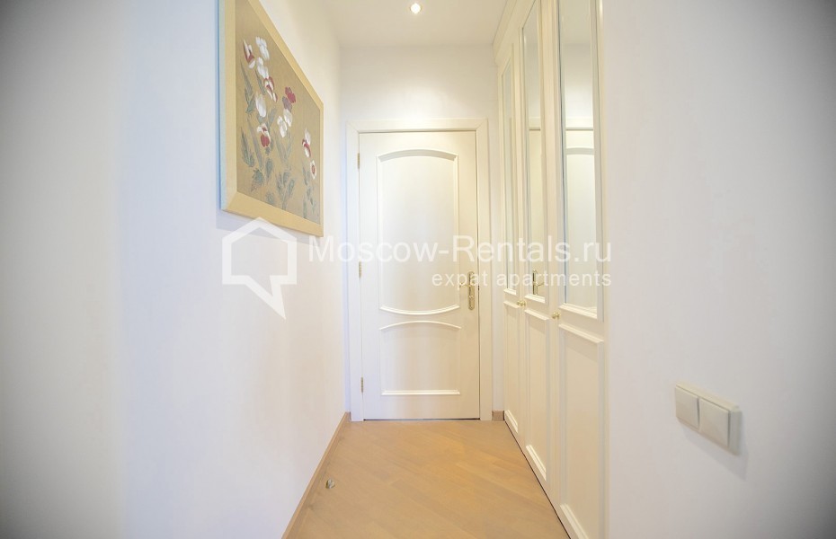 Photo #13 3-room (2 BR) apartment for <a href="http://moscow-rentals.ru/en/articles/long-term-rent" target="_blank">a long-term</a> rent
 in Russia, Moscow, 1st Zachatievskyi lane, 5