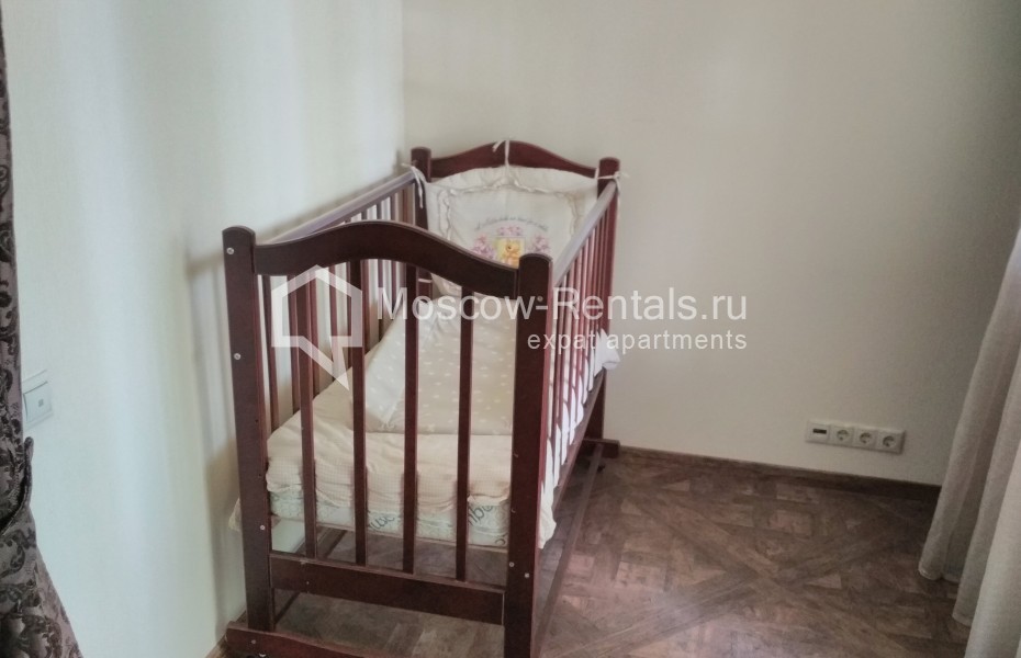 Photo #6 House for <a href="http://moscow-rentals.ru/en/articles/long-term-rent" target="_blank">a long-term</a> rent
 in Russia, Moscow, Batyushkova str, 2 - 3