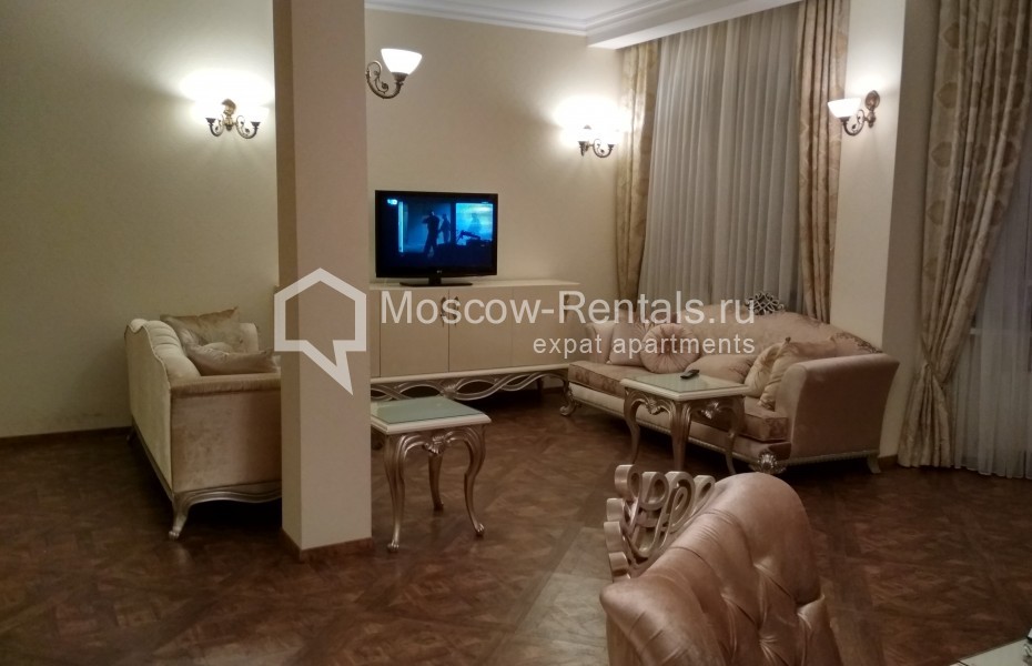 Photo #9 House for <a href="http://moscow-rentals.ru/en/articles/long-term-rent" target="_blank">a long-term</a> rent
 in Russia, Moscow, Batyushkova str, 2 - 3