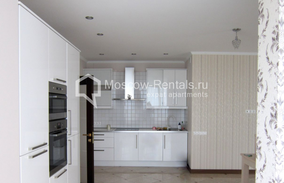 Photo #6 4-room (3 BR) apartment for <a href="http://moscow-rentals.ru/en/articles/long-term-rent" target="_blank">a long-term</a> rent
 in Russia, Moscow, Ivankovskoe avenue, 5